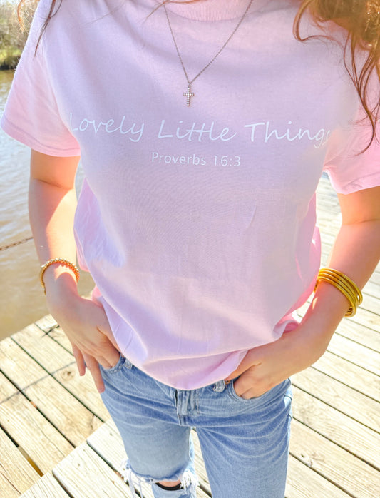 Lovely Little Things Tee 🎀
